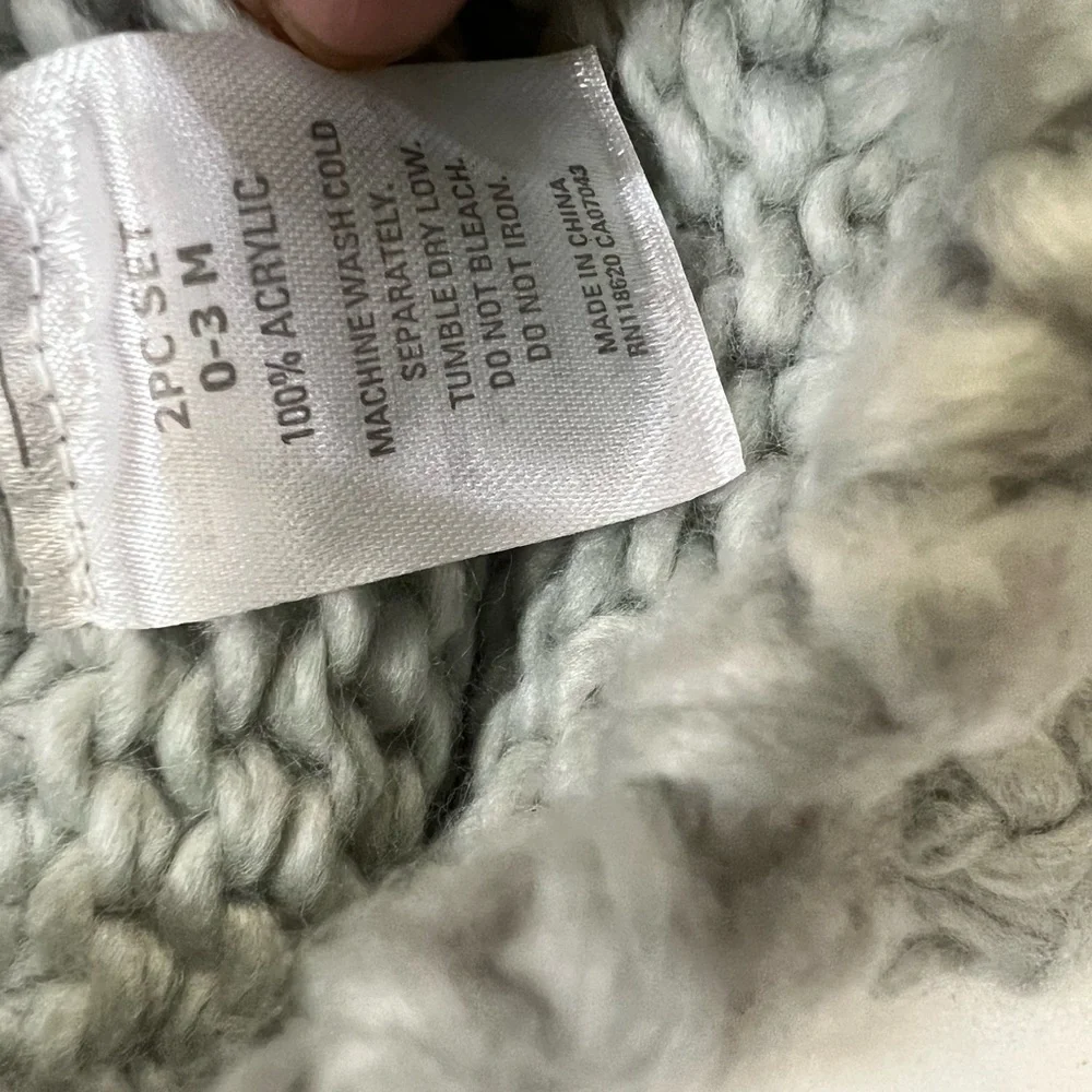 Luxe Chunky Knit Hat & Bloomer Set - Soft Gray with White Pom-Pom